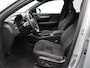 Volvo EX40 Single Motor Extended Range Plus Europa 82 kWh / Nubuck / Elek. Verst. Stoelen / Verwarmbare Stoelen + Stuurwiel / BLIS / Keyless / Adaptive Cruise / Extra Getint Glas /