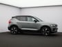 Volvo EX40 Single Motor Extended Range Plus Europa 82 kWh / Nubuck / Elek. Verst. Stoelen / Verwarmbare Stoelen + Stuurwiel / BLIS / Keyless / Adaptive Cruise / Extra Getint Glas /