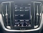 Volvo V60 2.0 T6 Recharge AWD R-Design Trekhaak Navigatie Pilot Assist ACC Leder Stoelverwarming Stuurverwarming 19 Inch Velgen Camera DAB Blis Extra Getint Glas Plug in Hybride