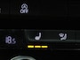 Volkswagen T-Roc 1.5 TSI Sport Business R-Line | Camera | Parkeersensoren | Stoelverwarming | Trekhaak | Lederen Bekleding |