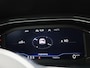 Volkswagen T-Roc 1.5 TSI Sport Business R-Line | Camera | Parkeersensoren | Stoelverwarming | Trekhaak | Lederen Bekleding |