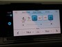 Volkswagen Multivan 1.4 eHybrid L2H1 Style 7-Persoons | Panorama dak | Stoelverwarming | Adaptive Cruise | Trekhaak | Camera | CarPlay | Climatronic | 17 Inch | 21.560 Km !!