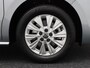 Volkswagen Multivan 1.4 eHybrid L2H1 Style 7-Persoons | Panorama dak | Stoelverwarming | Adaptive Cruise | Trekhaak | Camera | CarPlay | Climatronic | 17 Inch | 21.560 Km !!