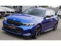 BMW 3-Serie Touring 330e xDrive M-pakket | Panorama | HuD | Sfeerverlichting | BMW LED | Camera | Portimao blau metallic |