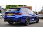 BMW 3-Serie Touring 330e xDrive M-pakket | Panorama | HuD | Sfeerverlichting | BMW LED | Camera | Portimao blau metallic |