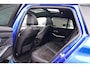 BMW 3-Serie Touring 330e xDrive M-pakket | Panorama | HuD | Sfeerverlichting | BMW LED | Camera | Portimao blau metallic |