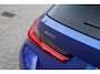 BMW 3-Serie Touring 330e xDrive M-pakket | Panorama | HuD | Sfeerverlichting | BMW LED | Camera | Portimao blau metallic |