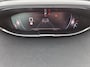 Peugeot 3008 1.2 PureTech GT Camera | Stoelverwarming | Leer/Alcantara | Adaptieve Cruise | Black Pack | 19" Lichtmetaal | Achteruitrijcamera | Cruise control adaptief met Stop&Go | DAB ontvanger