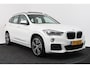BMW X1 SDrive20i High Executive M Sport (PANORAMADAK, M-PAKKET, HEAD-UP, STOELVERWARMING, DEALER ONDERHOUDEN)