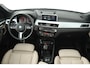BMW X1 SDrive20i High Executive M Sport (PANORAMADAK, M-PAKKET, HEAD-UP, STOELVERWARMING, DEALER ONDERHOUDEN)