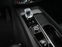 Volvo XC60 T6 AWD Plus Black Edition | Luchtvering | Head-Up | 360° Camera | Harman/Kardon | Panoramadak | 21"