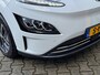 Hyundai Kona EV 64kWh Premium - Navi - camera  - stoel/stuur verw. - head up