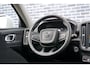 Volvo XC40 1.5 T2 Momentum Core | Trekhaak | Navigatie | LED | Parkeercamera | Parkeersensoren V+A | Lichtmetalen Velgen | Apple Carplay | Android Auto