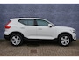 Volvo XC40 1.5 T2 Momentum Core | Trekhaak | Navigatie | LED | Parkeercamera | Parkeersensoren V+A | Lichtmetalen Velgen | Apple Carplay | Android Auto