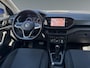 Volkswagen T-Cross 1.0 115pk TSI Life Parkeersensoren voor en achter | Stoelverwarming | Trekhaak vast
