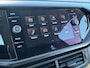 Volkswagen T-Cross 1.0 115pk TSI Life Parkeersensoren voor en achter | Stoelverwarming | Trekhaak vast