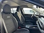 Jeep Avenger Longitude 54 kWh 156pk | Apple Carplay/Android Auto | Parkeersensoren | Lichtmetalen Velgen
