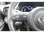 Toyota Yaris 1.5 Hybrid 130 Launch Edition Bi-tone | Rijklaar | Blind Spot | Head Up | Sensoren v+a | Stoel-/stuurverw. | JBL | Half-leder | NL-auto