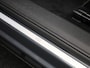 Volkswagen Tiguan 1.5 eHybrid R-Line Edition 204 PK| Origineel Nederlands | 1e Eigenaar | Panoramadak | Navigatie | Stoelverwarming | Stuurwielverwarming | 360 Camera | Dodehoekdetectie