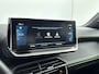 Peugeot e-2008 EV GT Pack 50 kWh 136pk | Accu 93% | Trekhaak | Stoelverwarming | Camera | Carplay |