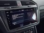 Volkswagen Tiguan 1.4 TSI eHybrid R-Line Business+ | Trekhaak | Panoramadak | ACC | IQ Light!