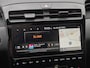 Hyundai Tucson 1.6 T-GDI 4wd N Line Sky 4WD / Dealer onderhouden / Fabrieksgarantie tot 03-2027 / Trekhaak afneembaar / Panorama schuifdak / Trekgewicht 1650 kg / Navigatie / Apple Carplay Android / Elektrische achterklep / Stuur- Stoel & Achterbank verwarming / Rondomzicht camera /