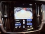 Volvo V90 2.0 B4 R-Design | Panoramadak | Elektr. trekhaak | Head-Up | Camera | Harman Kardon | Adaptive cruise | Dealer onderhouden