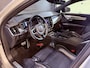 Volvo V90 2.0 B4 R-Design | Panoramadak | Elektr. trekhaak | Head-Up | Camera | Harman Kardon | Adaptive cruise | Dealer onderhouden