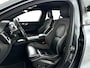Volvo V60 B3 R-Design | Parkeercamera | Stoel- en Stuurverwarming | Trekhaak