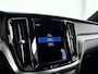 Volvo V60 B3 R-Design | Parkeercamera | Stoel- en Stuurverwarming | Trekhaak