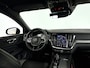 Volvo V60 B3 R-Design | Parkeercamera | Stoel- en Stuurverwarming | Trekhaak