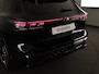 Volkswagen Tiguan 1.5 eHybrid R-Line Edition 272 pk Automaat (DSG) | Verlengde garantie | Navigatie | Panoramadak | Trekhaak (wegklapbaar) | Parkeersensoren (Park assist) | Rondomzicht camera | Lederen bekleding | R-Line |
