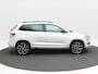 Skoda Karoq 1.5 TSi 150 Pk Automaat Sportline Business | Panorama dak | Stoelverwarming | Trekhaak | Camera | CarPlay | 19 Inch | 79.362 Km !!