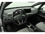 Volkswagen ID.3 Life 58 kWh | Parkeersensoren | Stoel/Stuurverwarming | Navigatie  | CarPlay | 18 inch