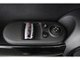 MINI Cooper 1.5 Business Edition | Sportstoelen | Climate Control | Groot Navi |