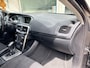 Volvo V40 1.6 D2 Kinetic lichte zijschade Navigatie/Clima/Trekhaak/Radio CD/MP3/Led achterlichten/Hill Hold/Start stop