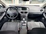 Volvo V40 1.6 D2 Kinetic lichte zijschade Navigatie/Clima/Trekhaak/Radio CD/MP3/Led achterlichten/Hill Hold/Start stop