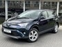 Toyota RAV4 2.5 Hybrid Style | Trekhaak, Dodehoekherkenning, Navigatie, Parkeersensoren, Elektrische achterklep, Startknop