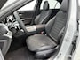 Mercedes-Benz C-klasse 300 e Business Solution AMG | Nightpakket | Comfortpakket Plus | Middenconsole metaalstructuur | Trekhaak | Panoramaschuifdak | Smartphone integratie | 360° camera | Sfeerverlichting |