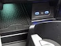 Mercedes-Benz C-klasse 300 e Business Solution AMG | Nightpakket | Comfortpakket Plus | Middenconsole metaalstructuur | Trekhaak | Panoramaschuifdak | Smartphone integratie | 360° camera | Sfeerverlichting |