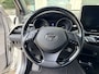 Toyota C-HR / C-HR+ 1.8 Hybrid Style Verw. voorstoelen/Cuisecontr. adapief/Keyless entry+Start/Dodehoek detectie/Autom. Airco/Parkeer Assistent+Sensoren V+A/Navi Full map/Audio instal. Premium