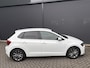 Volkswagen Polo 1.0 TSI Highline Airco - Apple carplay - Navigatie - Parkeersensoren - Parkeer assistent - Cruise control - Licht metalen velgen 16 inch - Lederen versnellingspook - Bluetooth - Led verlichting - Radio - Start/stop systeem - Stuur leder - Stuur multifunctioneel - Elektrische ramen