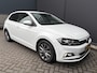 Volkswagen Polo 1.0 TSI Highline Airco - Apple carplay - Navigatie - Parkeersensoren - Parkeer assistent - Cruise control - Licht metalen velgen 16 inch - Lederen versnellingspook - Bluetooth - Led verlichting - Radio - Start/stop systeem - Stuur leder - Stuur multifunctioneel - Elektrische ramen