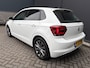 Volkswagen Polo 1.0 TSI Highline Airco - Apple carplay - Navigatie - Parkeersensoren - Parkeer assistent - Cruise control - Licht metalen velgen 16 inch - Lederen versnellingspook - Bluetooth - Led verlichting - Radio - Start/stop systeem - Stuur leder - Stuur multifunctioneel - Elektrische ramen