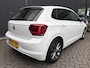 Volkswagen Polo 1.0 TSI Highline Airco - Apple carplay - Navigatie - Parkeersensoren - Parkeer assistent - Cruise control - Licht metalen velgen 16 inch - Lederen versnellingspook - Bluetooth - Led verlichting - Radio - Start/stop systeem - Stuur leder - Stuur multifunctioneel - Elektrische ramen