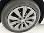 Volkswagen Polo 1.0 TSI Highline Airco - Apple carplay - Navigatie - Parkeersensoren - Parkeer assistent - Cruise control - Licht metalen velgen 16 inch - Lederen versnellingspook - Bluetooth - Led verlichting - Radio - Start/stop systeem - Stuur leder - Stuur multifunctioneel - Elektrische ramen