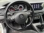 Volkswagen Polo 1.0 TSI Highline Airco - Apple carplay - Navigatie - Parkeersensoren - Parkeer assistent - Cruise control - Licht metalen velgen 16 inch - Lederen versnellingspook - Bluetooth - Led verlichting - Radio - Start/stop systeem - Stuur leder - Stuur multifunctioneel - Elektrische ramen