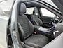 Mercedes-Benz C-klasse 300 e Business Solution AMG | Comfortpakket Plus | Nightpakket | Middenconsole metaalstructuur | Trekhaak | GUARD 360° Plus | Panoramaschuifdak | 360° camera | Diamond grill | 19" multispaaks lichtmetalen AMG-velgen |