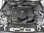 Mercedes-Benz C-klasse 300 e Business Solution AMG | Comfortpakket Plus | Nightpakket | Middenconsole metaalstructuur | Trekhaak | GUARD 360° Plus | Panoramaschuifdak | 360° camera | Diamond grill | 19" multispaaks lichtmetalen AMG-velgen |