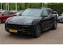 Porsche Cayenne 3.0 S E-Hybrid 519pk / Trekhaak / Panoramadak / 360Camera / Head-up / Achterasbesturing / Bose / 21'' / Luchtvering / Adaptieve Stoelen / Sportdesign+Chrono / Sportuiltaat / Stoelventilatie / Stoelverwarming 4x /
